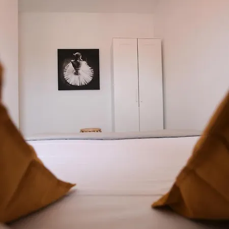 Apartman One *